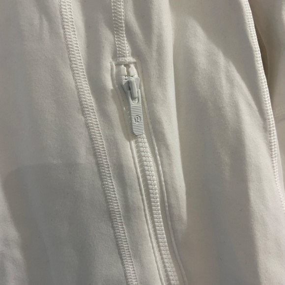 Lululemon Define Jacket - Picture 4 of 6